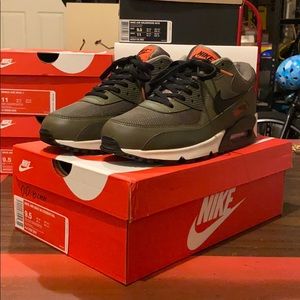 Nike Air Max 90 essential